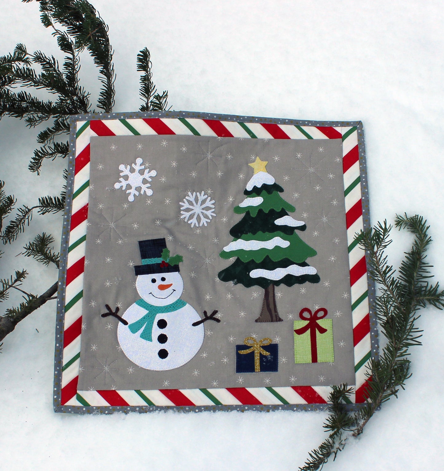 A Snowman Christmas Mini Quilt PDF Pattern