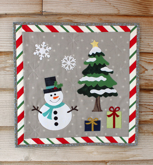 A Snowman Christmas Mini Quilt PDF Pattern